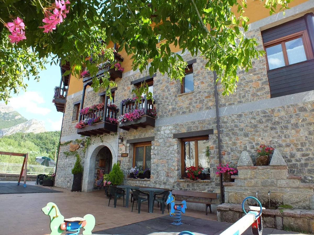 Hotel Rural El Sabinar Cremenes ภายนอก รูปภาพ